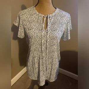 Adrianna Papell Misses Stretch Pullover Top, Size Medium